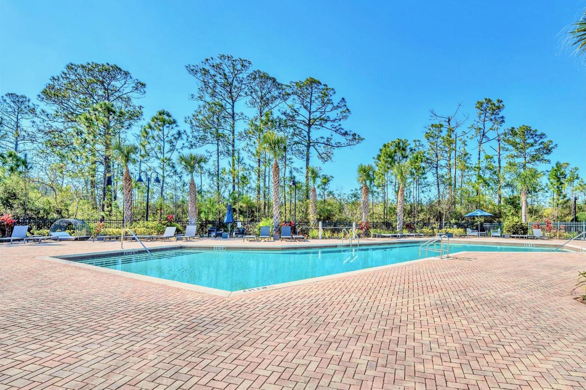 Bright 2Br Condo With Pool And Hot Tub - Near Disney! أورلاندو المظهر الخارجي الصورة